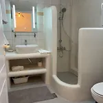 Διαμέρισμα Lovely 2-bedroom In The Heart Of