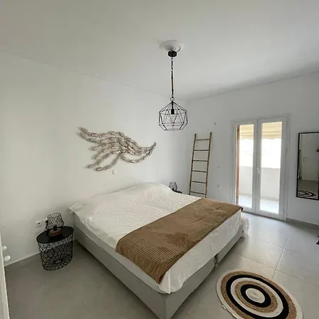 Lovely 2-bedroom In The Heart Of * Ermioni