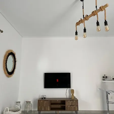 Apartment Lovely 2-bedroom In The Heart Of *