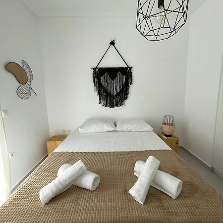 Lovely 2-bedroom In The Heart Of * Ερμιόνη